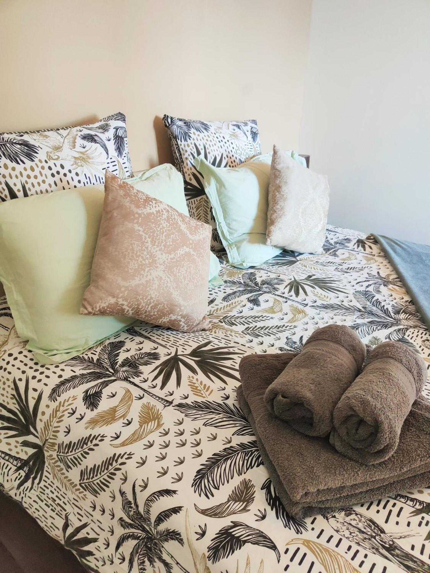 Les Appartements Du Marche Dinan Zimmer foto